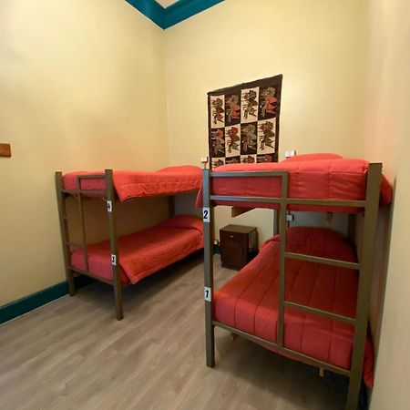 La Casa Roja Hostel Santiago Kültér fotó