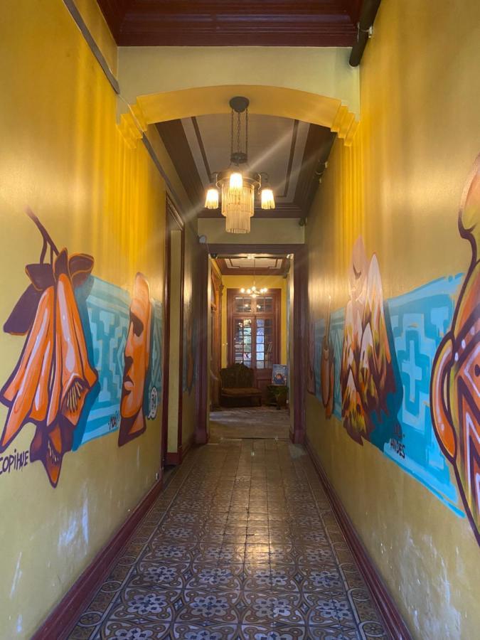 La Casa Roja Hostel Santiago Kültér fotó