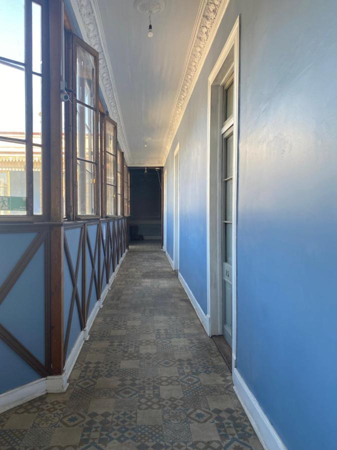 La Casa Roja Hostel Santiago Kültér fotó