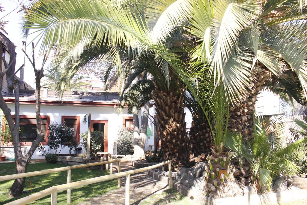La Casa Roja Hostel Santiago Kültér fotó