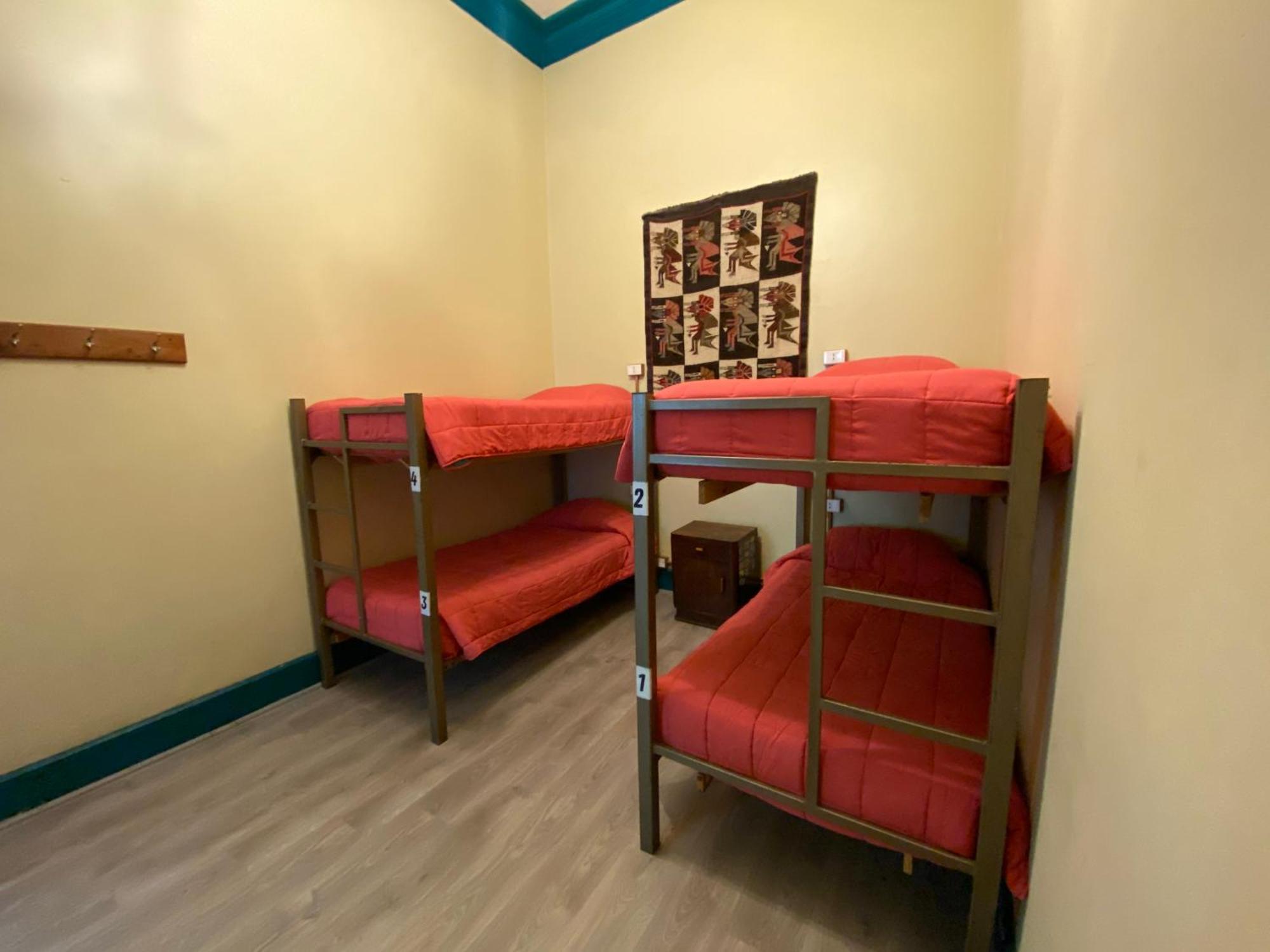 La Casa Roja Hostel Santiago Kültér fotó